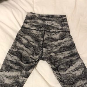 Lululemon camo cropped leggings! Worn once. Rare
